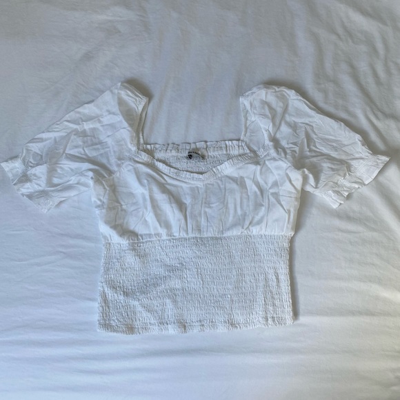 UNWORN Abercrombie & Fitch White Blouse - Picture 1 of 3